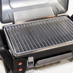 Alternative view of Char-Broil Grill2Go 200-Sq in Grey and Black Portable Gas Grill